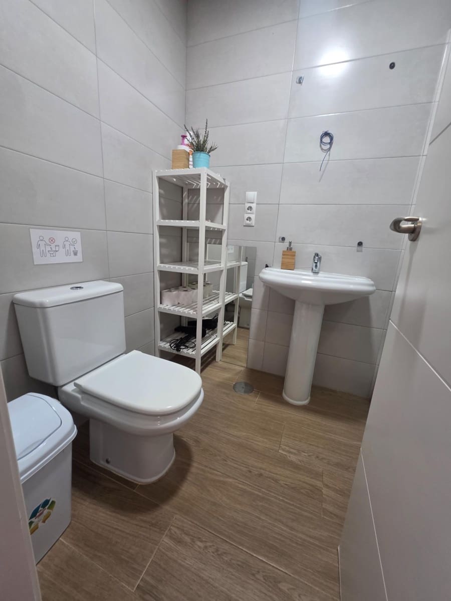 4 soveværelse Rækkehus til leje i Chilches med swimmingpool garage - € 1.300 (Ref: 9922269)
