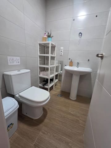 Adosado de 4 habitaciones en Chilches, Vélez-Málaga en alquiler con piscina garaje - 1.300 € (Ref: 9922269)