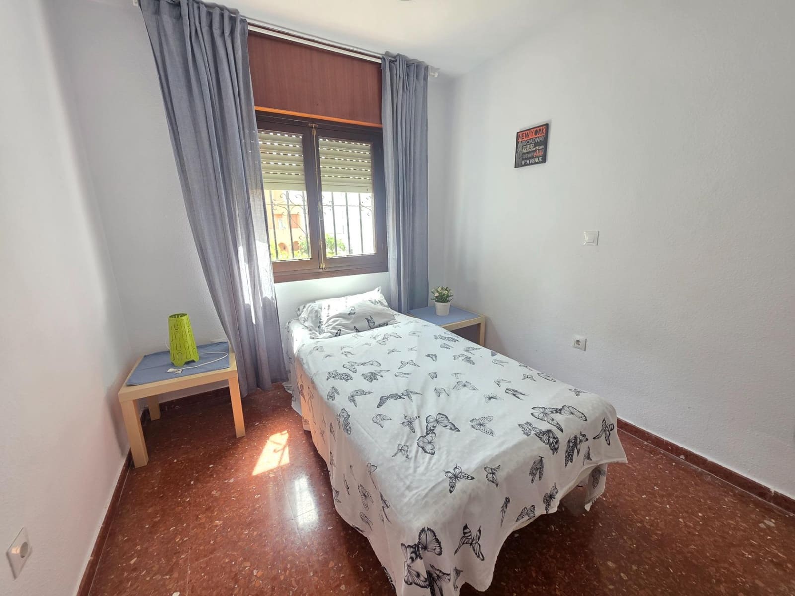 4 soveværelse Rækkehus til leje i Chilches med swimmingpool garage - € 1.300 (Ref: 9922269)