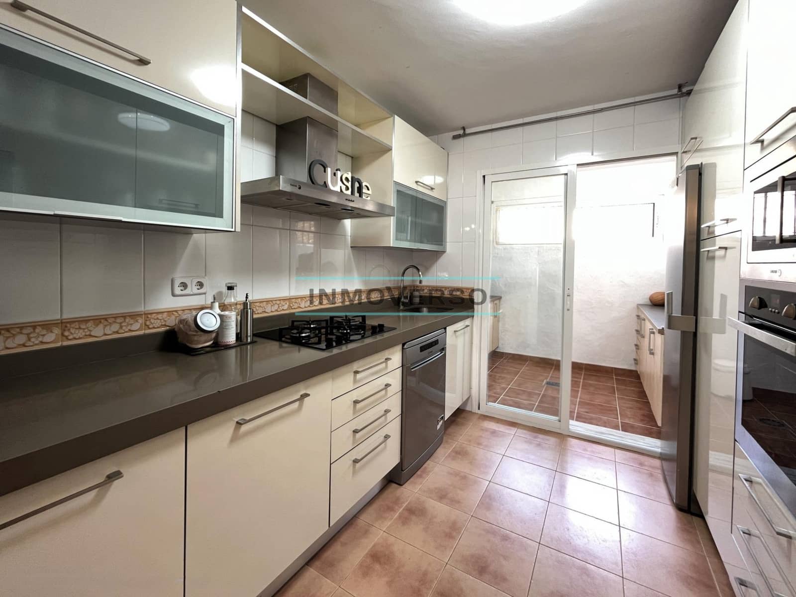 3 soveværelse Rækkehus til salg i Chilches med swimmingpool garage - € 465.000 (Ref: 9924590)