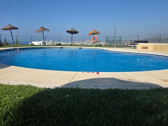 2 Zimmer Wohnung zu vermieten in Caleta de Vélez, Vélez-Málaga mit Pool Garage - 1.200 € (Ref: 9934170)