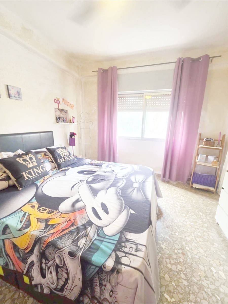 4 makuuhuone Asunto myytävänä paikassa Malaga kaupunki - 300 000 € (Ref: 9975394)