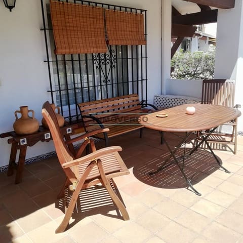 Pareado de 4 habitaciones en La Cala del Moral, Rincón de la Victoria en alquiler vacacional con piscina - 1.500 € (Ref: 9984974)