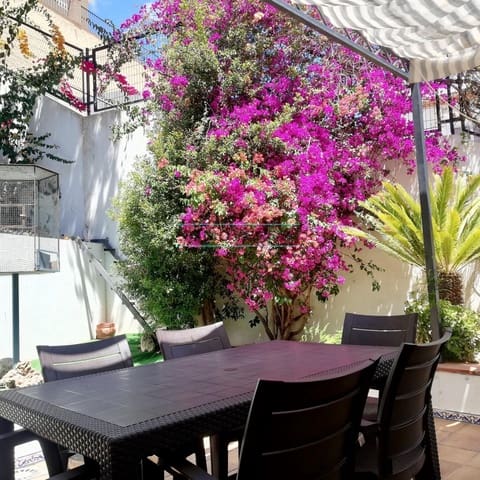 Pareado de 4 habitaciones en La Cala del Moral, Rincón de la Victoria en alquiler vacacional con piscina - 1.500 € (Ref: 9984974)