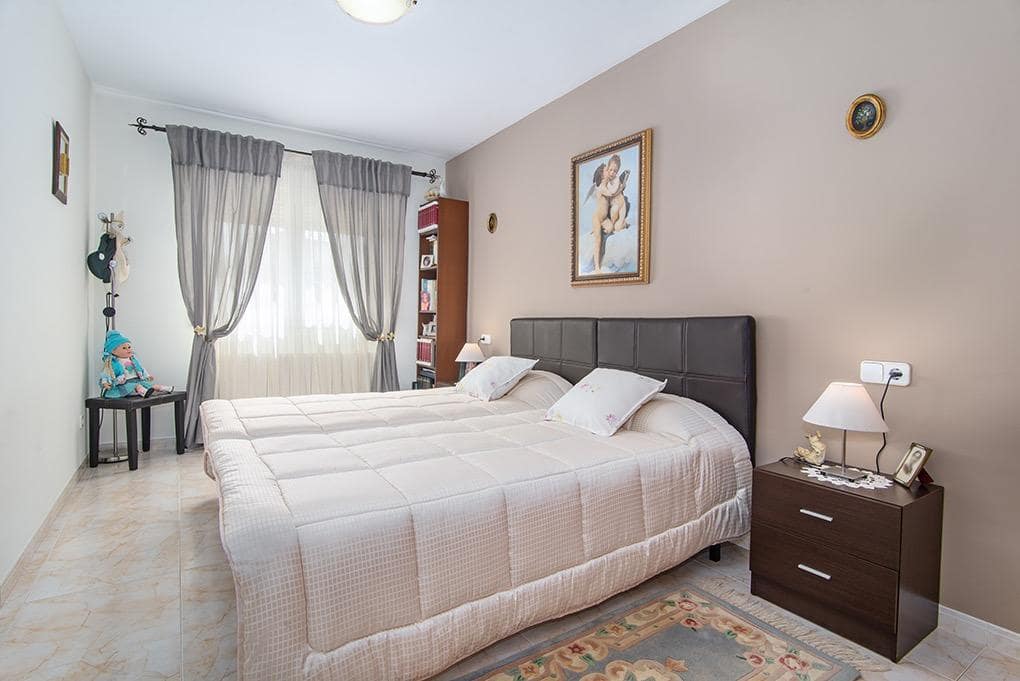 3 soveværelse Villa til salg i Badia Gran med swimmingpool garage - € 1.390.000 (Ref: 7776316)