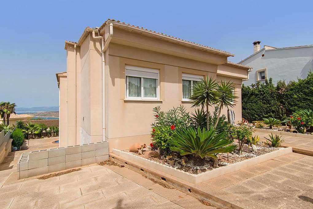 3 soveværelse Villa til salg i Badia Gran med swimmingpool garage - € 1.390.000 (Ref: 7776316)