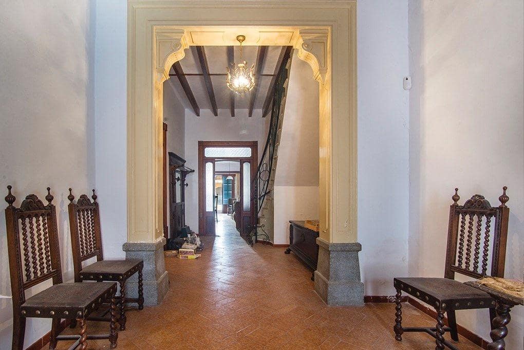 7 soveværelse Byhus til salg i Llucmajor - € 474.000 (Ref: 7852615)