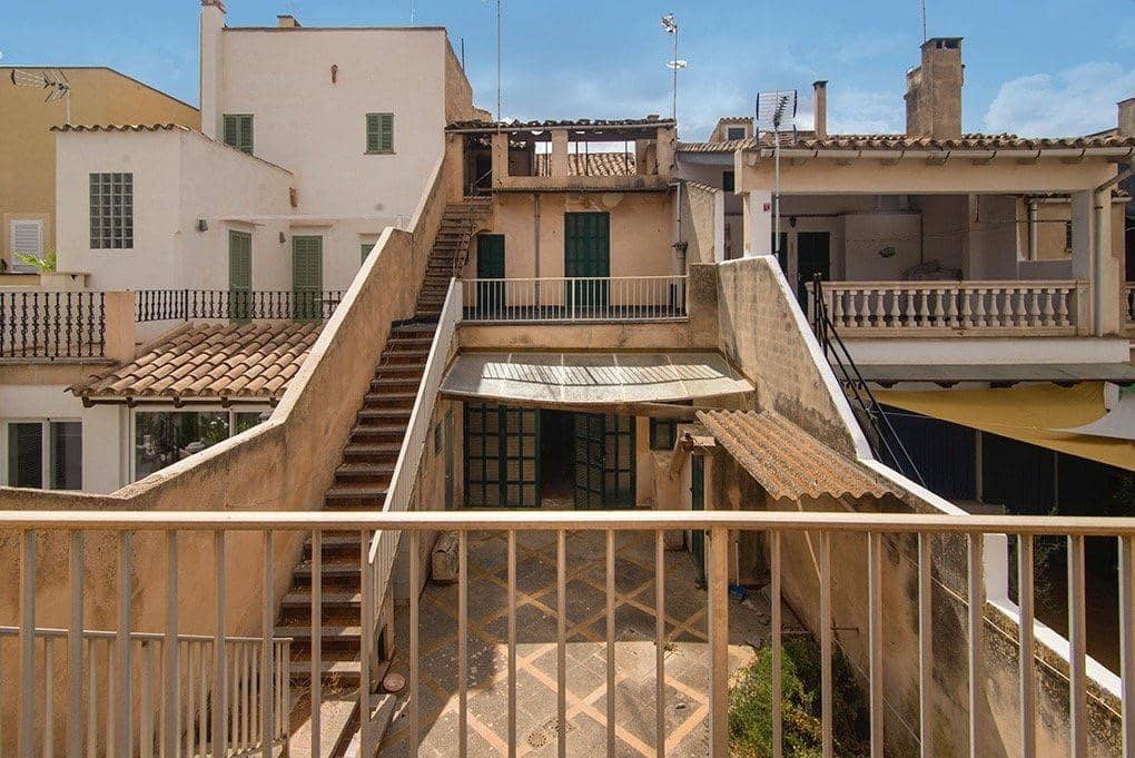 7 soveværelse Byhus til salg i Llucmajor - € 474.000 (Ref: 7852615)