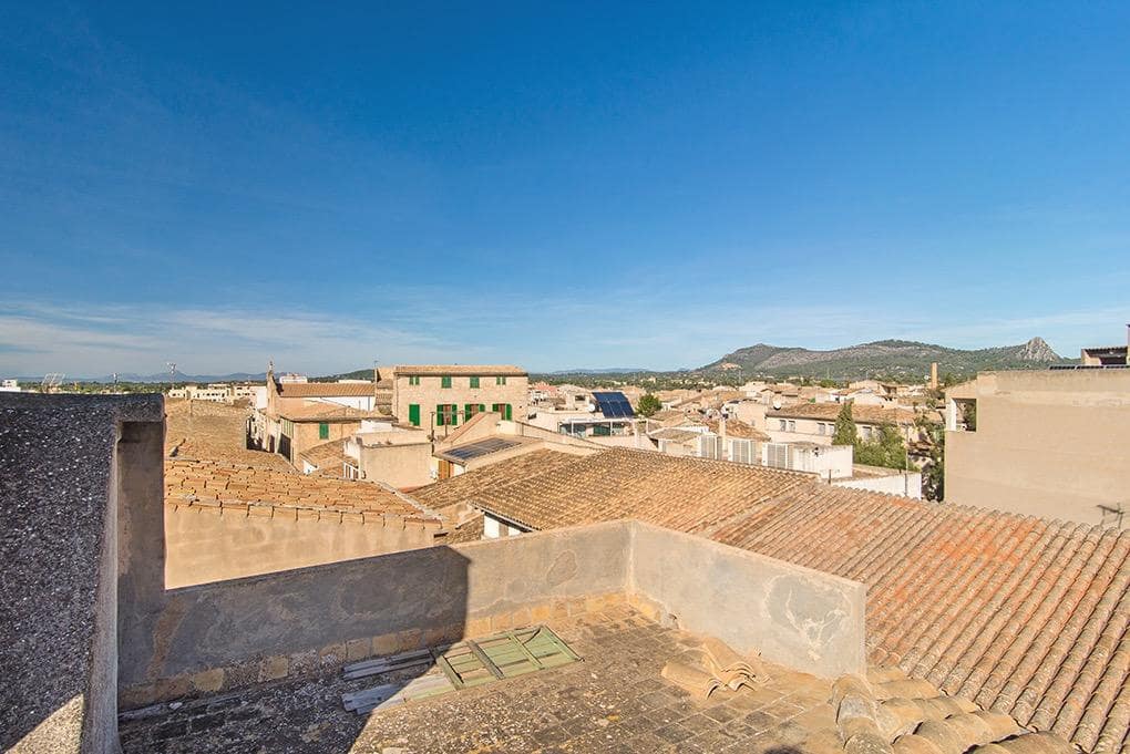 8 soveværelse Byhus til salg i Llucmajor med garage - € 980.000 (Ref: 7912690)