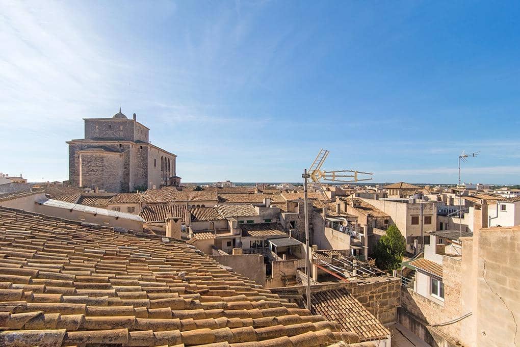 8 soveværelse Byhus til salg i Llucmajor med garage - € 980.000 (Ref: 7912690)