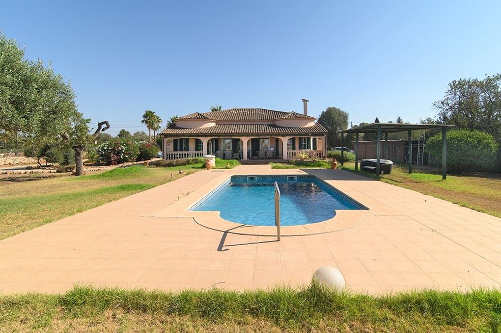 2 sypialnia Willa na sprzedaż w Llucmajor z basenem - 1 100 000 € (Ref: 8431167)