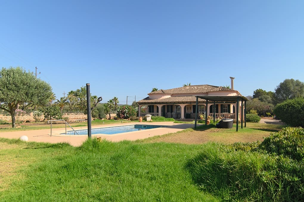 2 sypialnia Willa na sprzedaż w Llucmajor z basenem - 1 100 000 € (Ref: 8431167)