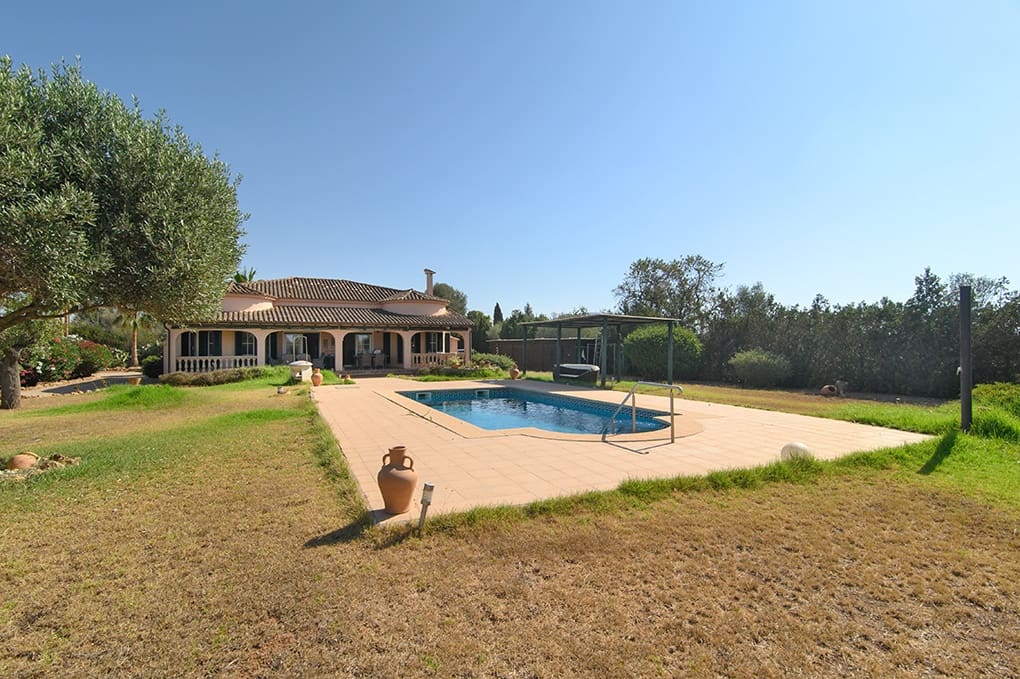 2 sypialnia Willa na sprzedaż w Llucmajor z basenem - 1 100 000 € (Ref: 8431167)