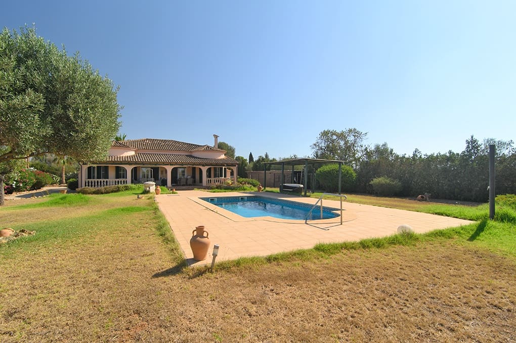 2 sypialnia Willa na sprzedaż w Llucmajor z basenem - 1 100 000 € (Ref: 8431167)