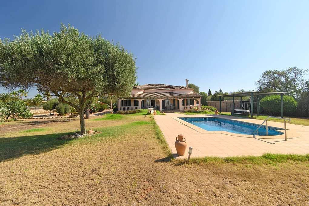 2 sypialnia Willa na sprzedaż w Llucmajor z basenem - 1 100 000 € (Ref: 8431167)