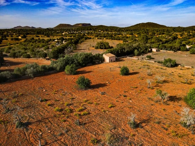 Finca/Landehus til salg i Llucmajor - € 320.000 (Ref: 8738649)