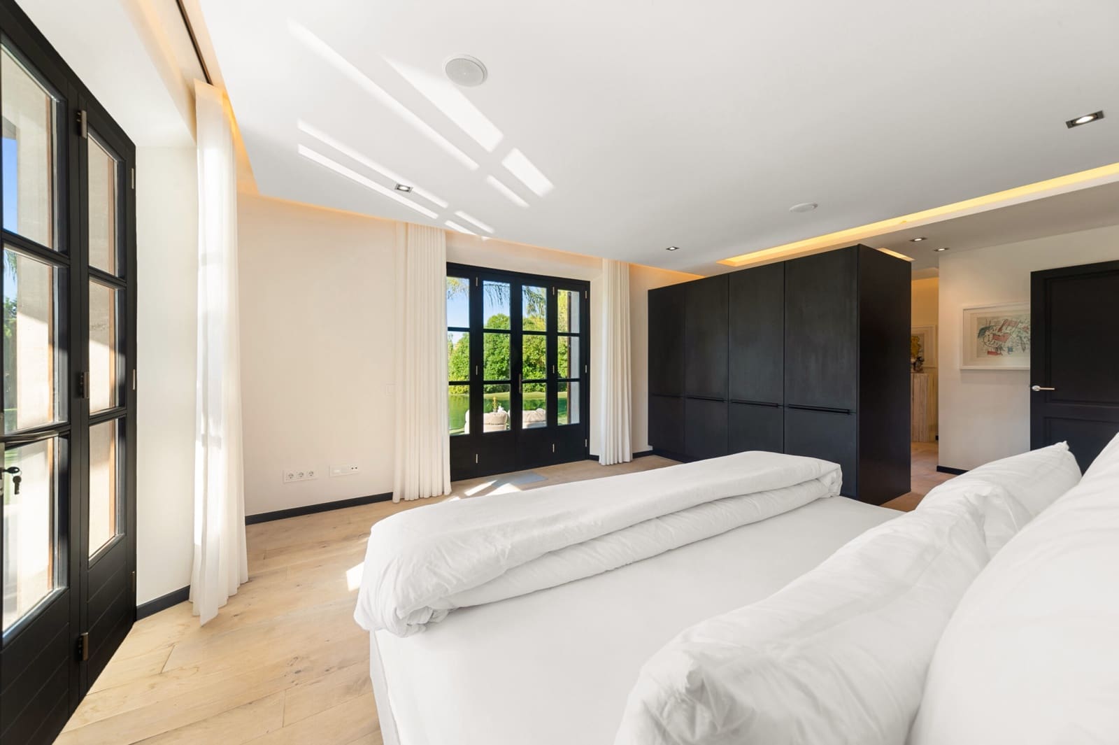 6 soverom Villa til salgs i Montuiri med svømmebasseng garasje - € 6 500 000 (Ref: 8897527)