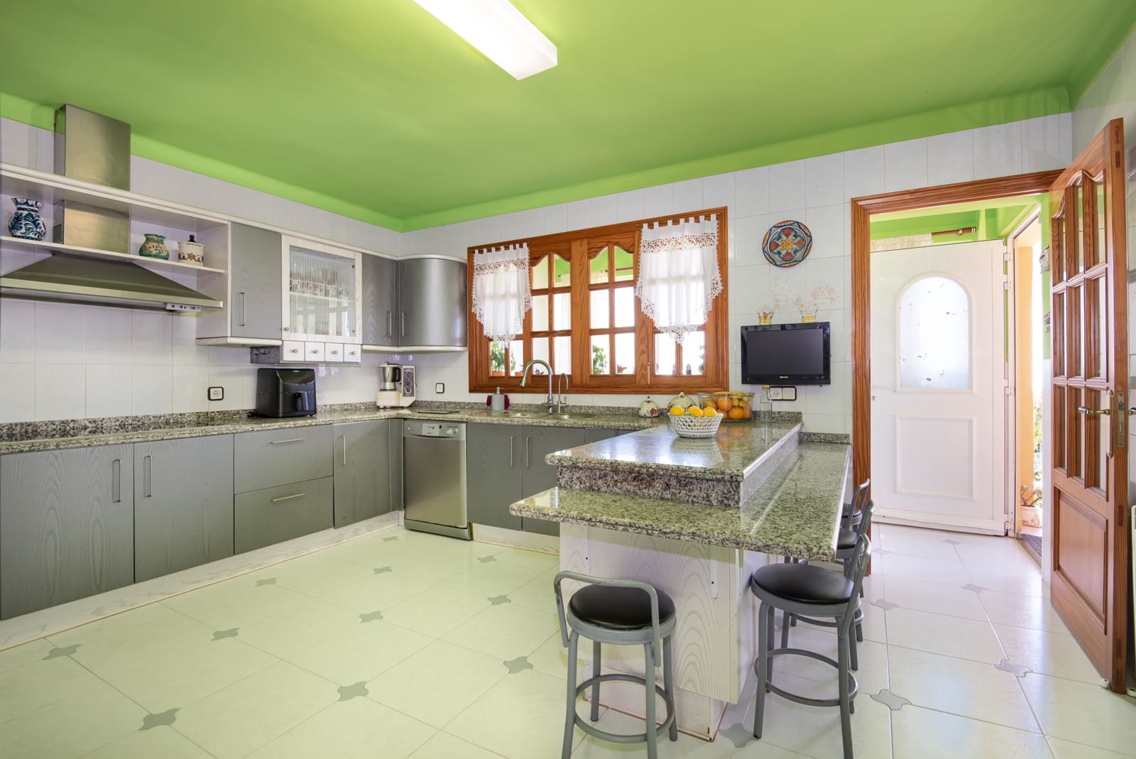 5 soveværelse Villa til salg i Badia Blava med swimmingpool - € 965.000 (Ref: 8952844)