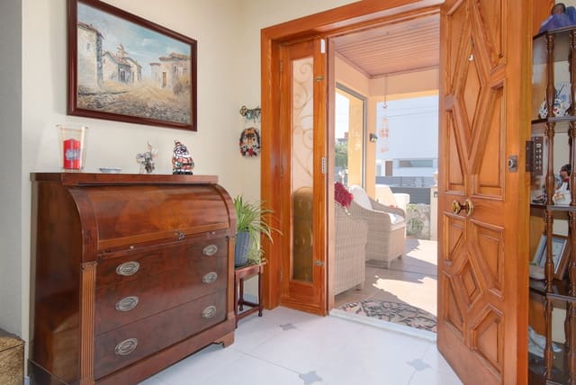 5 soveværelse Villa til salg i Badia Blava, Llucmajor med swimmingpool - € 965.000 (Ref: 8952844)