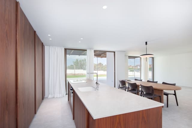 4 soveværelse Villa til salg i Son Gual, Palma de Mallorca med swimmingpool - € 2.540.000 (Ref: 8997413)