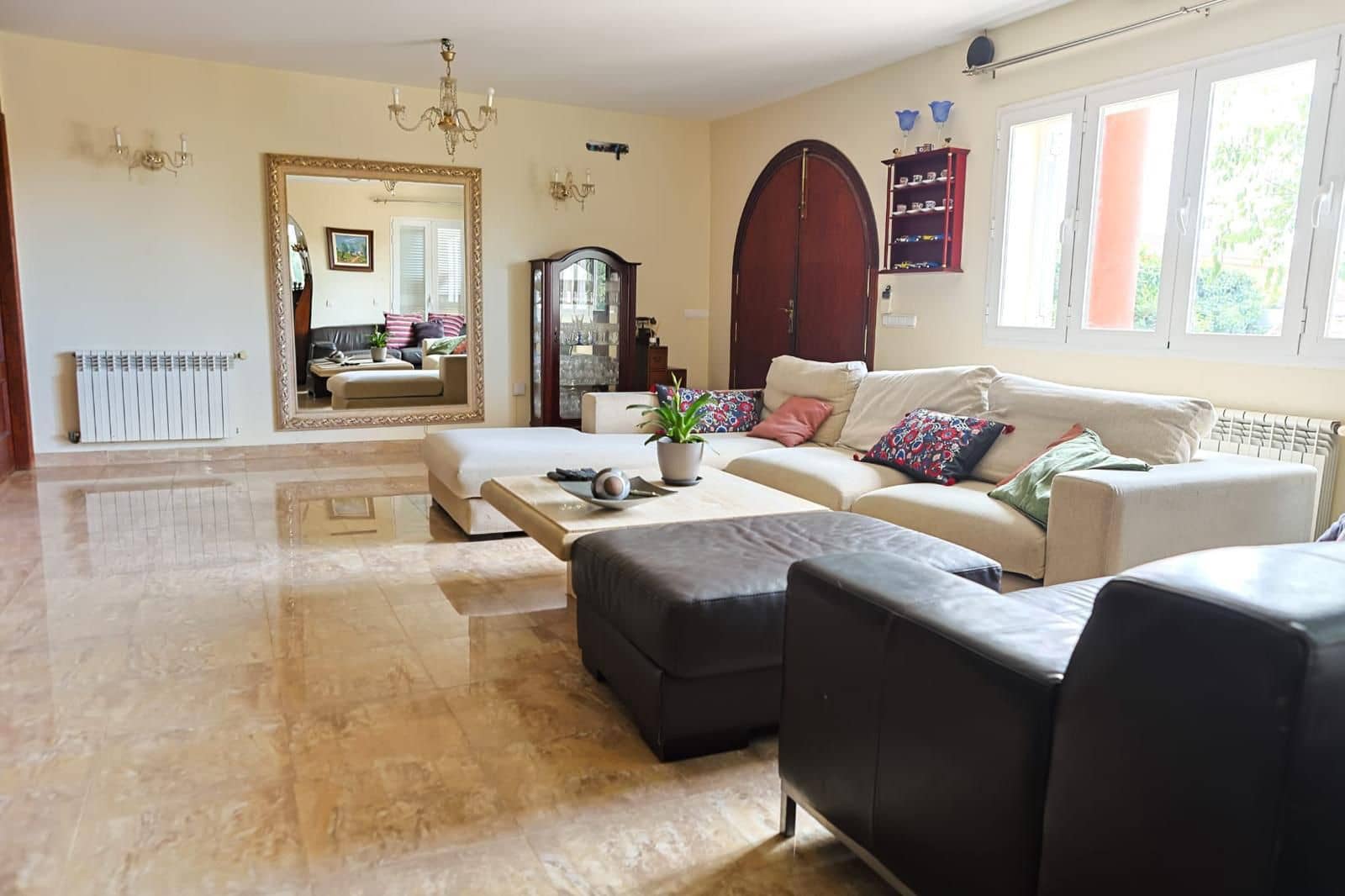 6 soveværelse Villa til salg i Marratxi med swimmingpool - € 1.150.000 (Ref: 9003787)