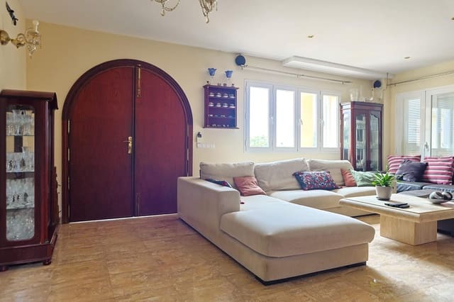 6 soveværelse Villa til salg i Marratxí med swimmingpool - € 1.150.000 (Ref: 9003787)