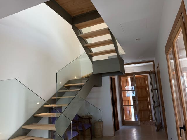 Casa de 3 habitaciones en Sencelles en venta con piscina garaje - 1.190.000 € (Ref: 9012864)