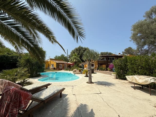 6 soveværelse Finca/Landehus til salg i Algaida - € 1.998.000 (Ref: 9042735)