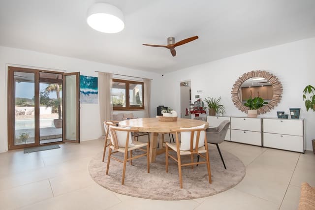 5 soveværelse Finca/Landehus til salg i Llucmajor med swimmingpool garage - € 2.200.000 (Ref: 9135097)