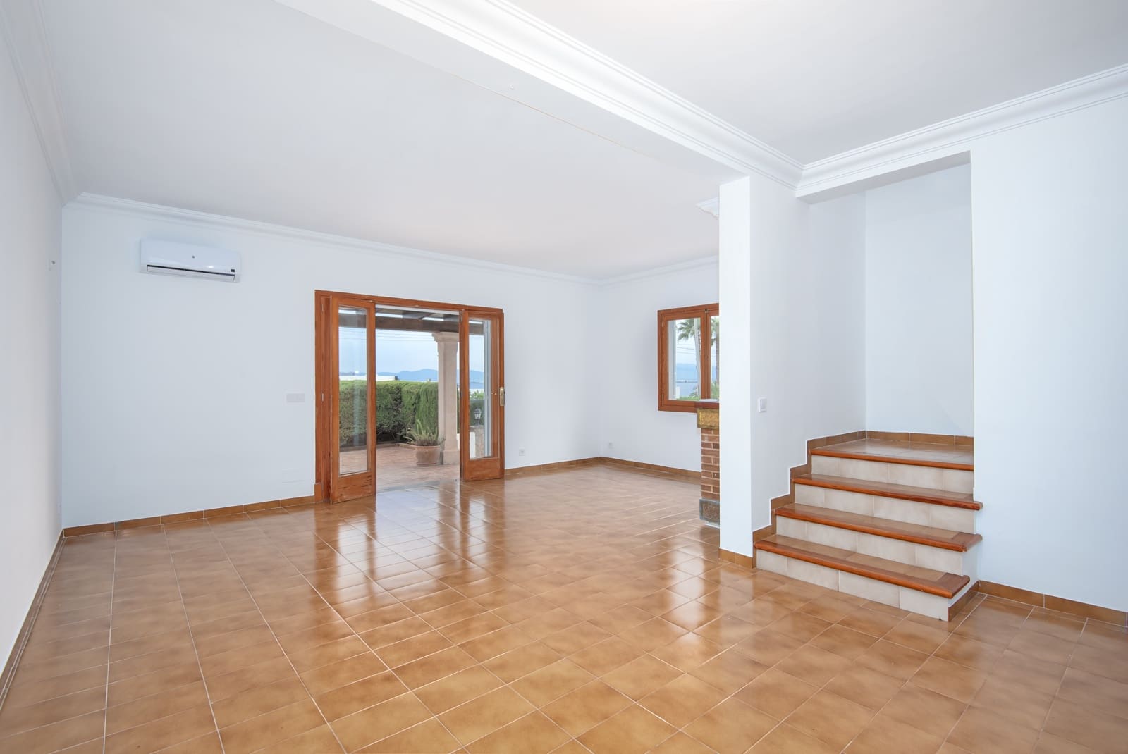 3 soveværelse Semi-Rækkehus til salg i Cala Blava med swimmingpool garage - € 1.350.000 (Ref: 9187409)