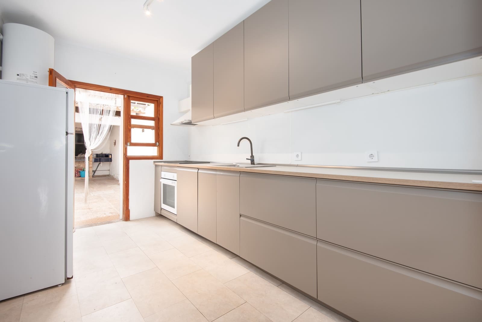 3 soveværelse Semi-Rækkehus til salg i Cala Blava med swimmingpool garage - € 1.350.000 (Ref: 9187409)