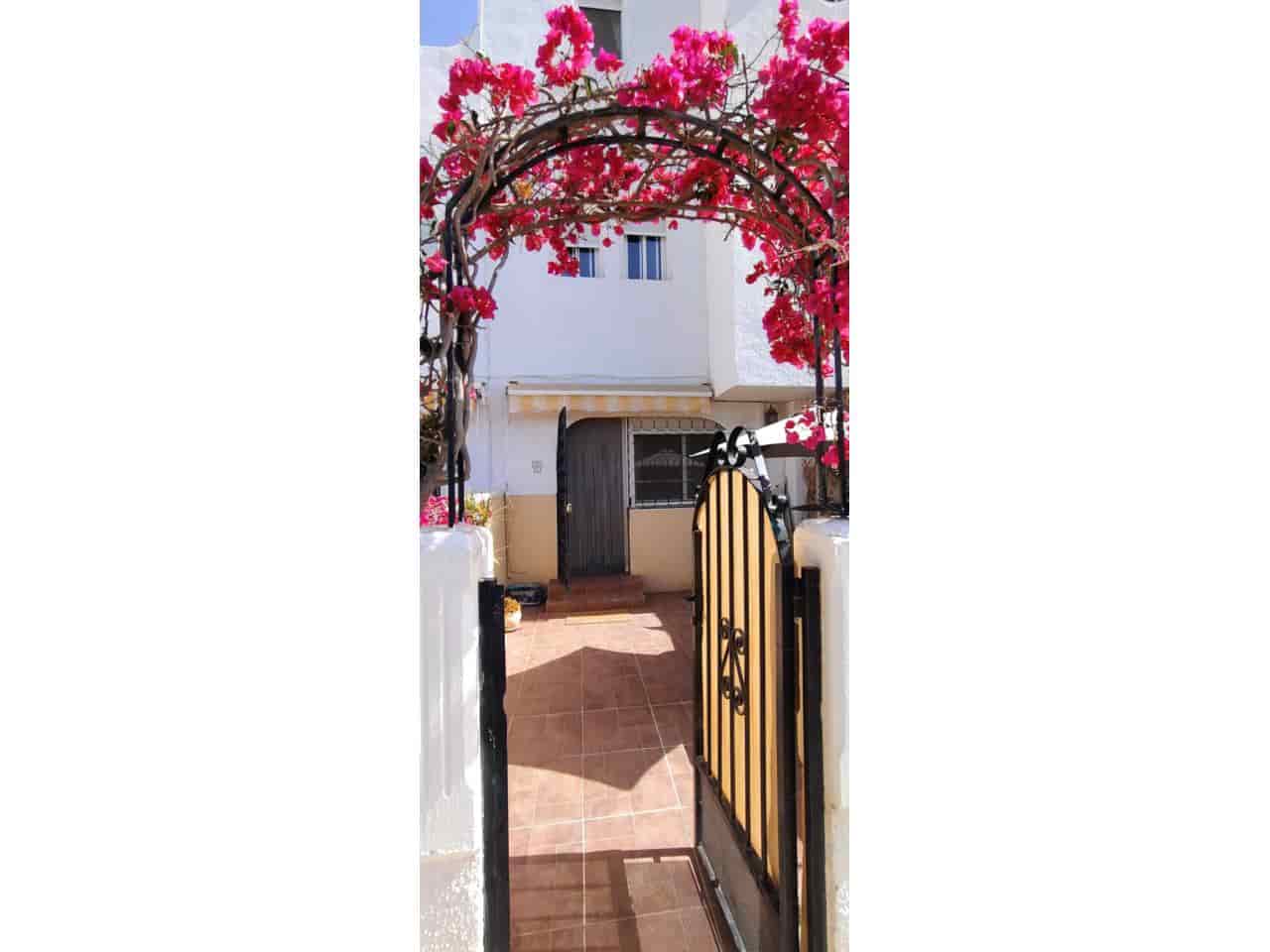 3 bedroom Bungalow for sale in El Campello with pool - € 225,000 (Ref: 10010083)