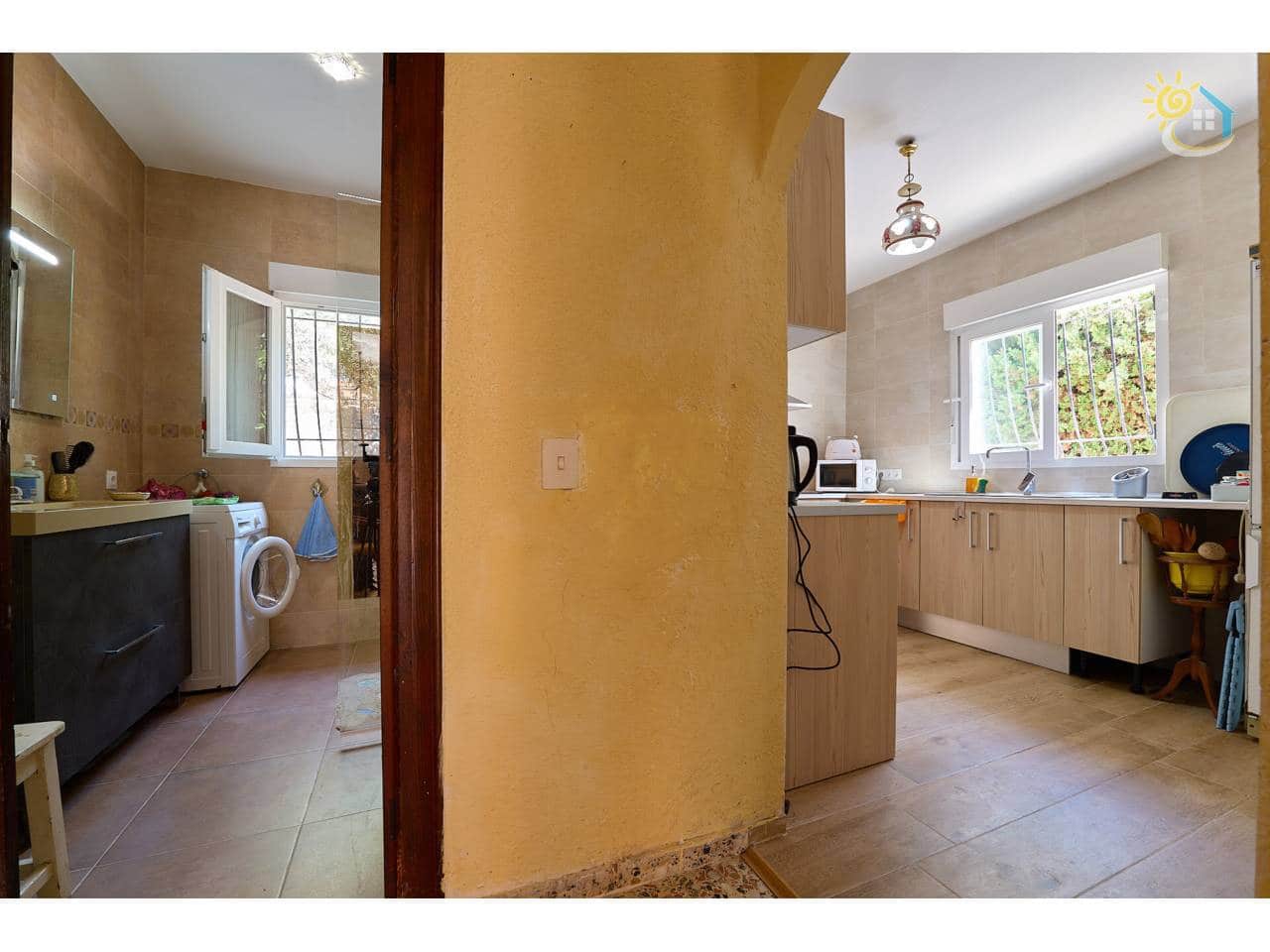3 Zimmer Reihenhaus zu verkaufen in El Campello mit Garage - 449.950 € (Ref: 10019996)
