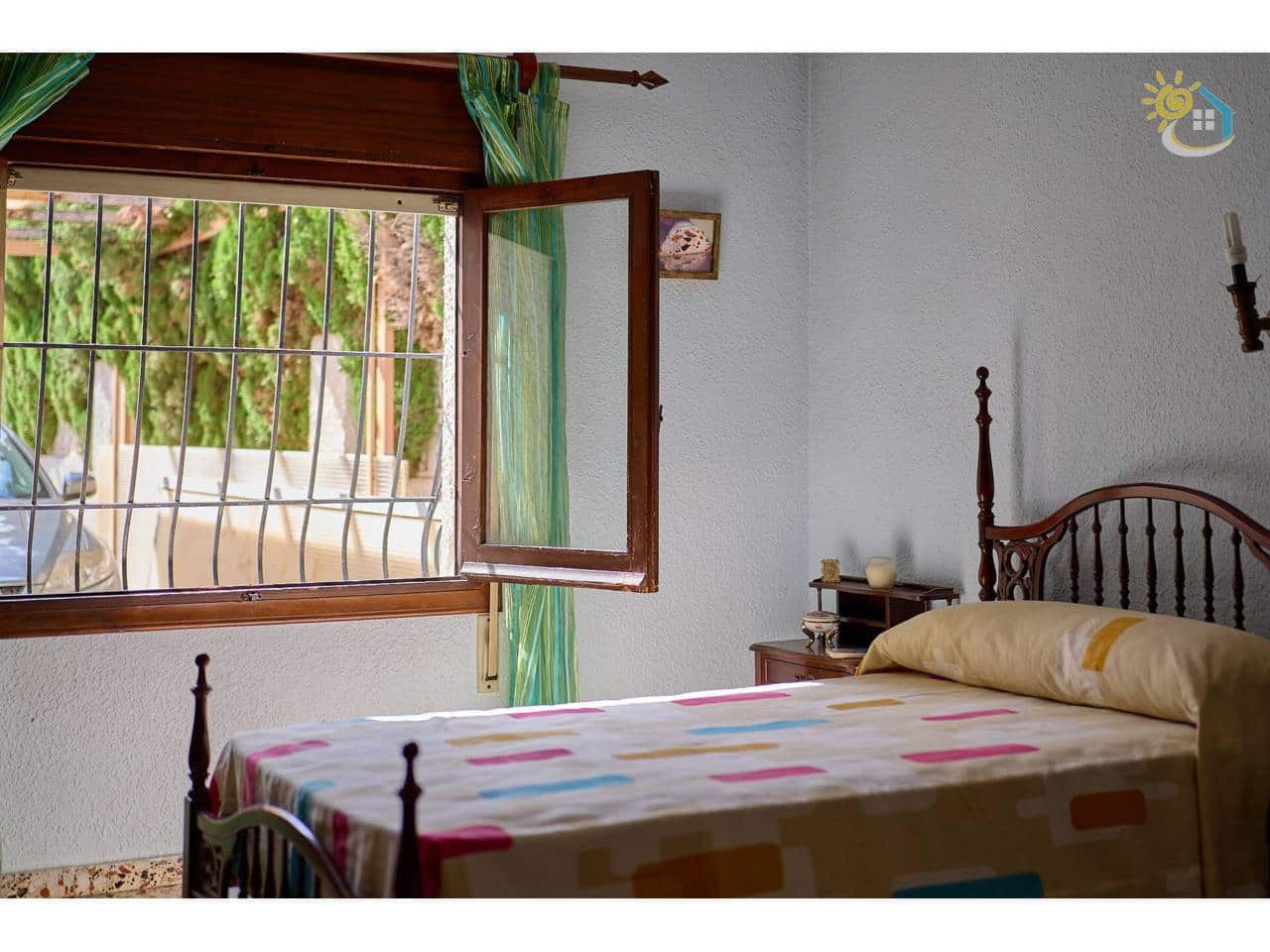 3 Zimmer Reihenhaus zu verkaufen in El Campello mit Garage - 449.950 € (Ref: 10019996)