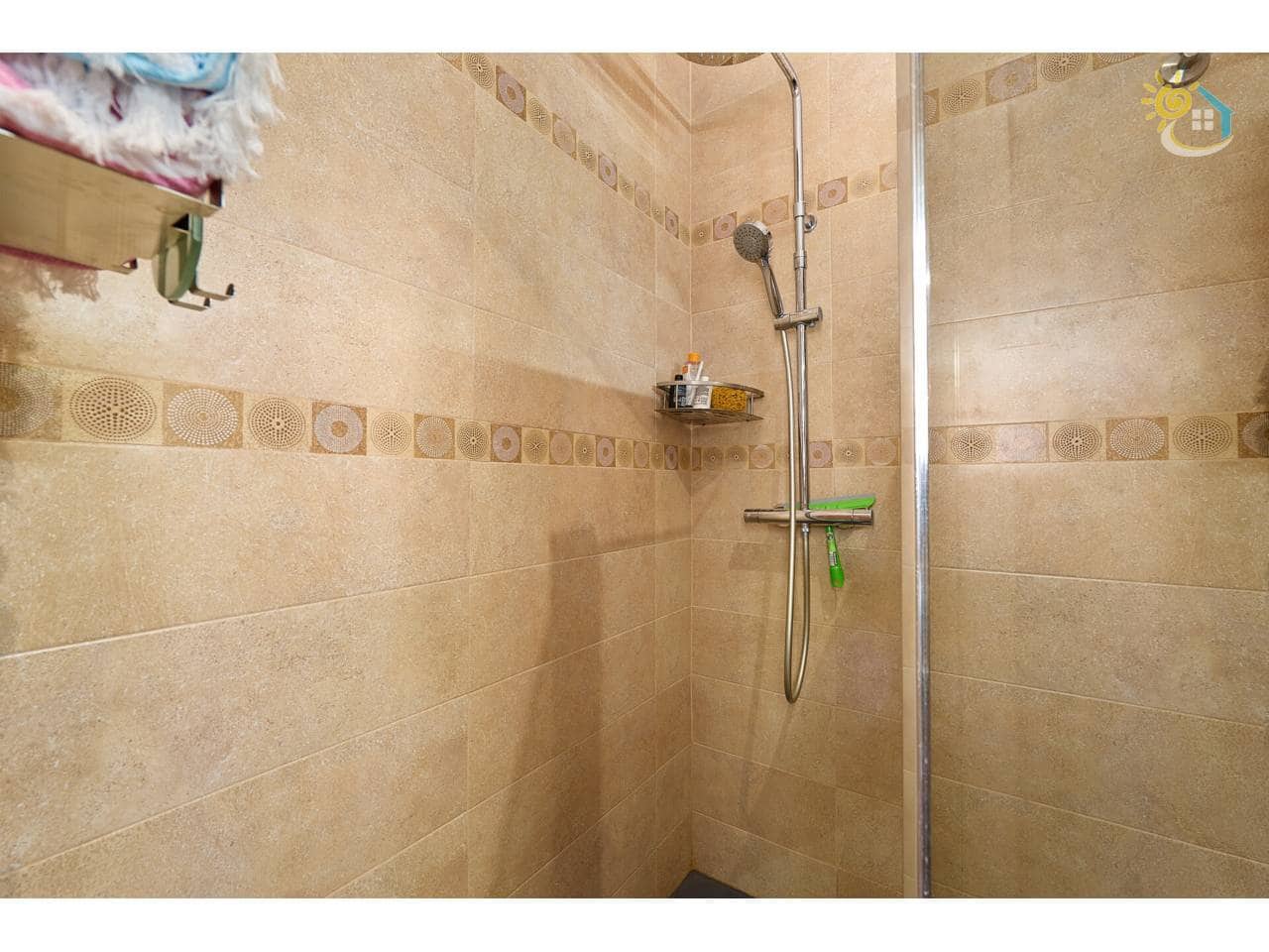 3 Zimmer Reihenhaus zu verkaufen in El Campello mit Garage - 449.950 € (Ref: 10019996)