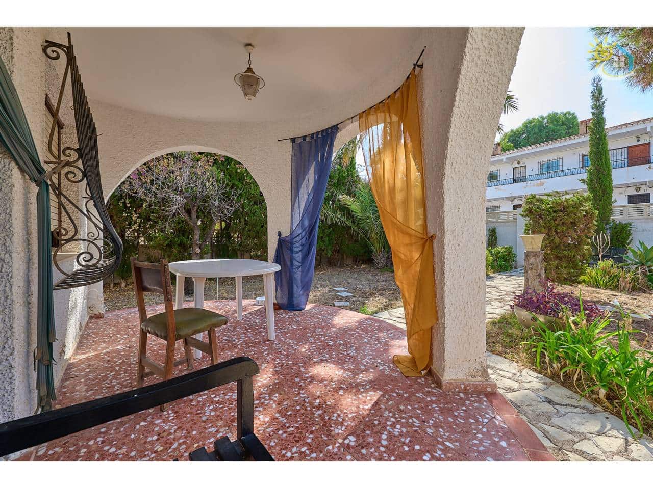3 Zimmer Reihenhaus zu verkaufen in El Campello mit Garage - 449.950 € (Ref: 10019996)