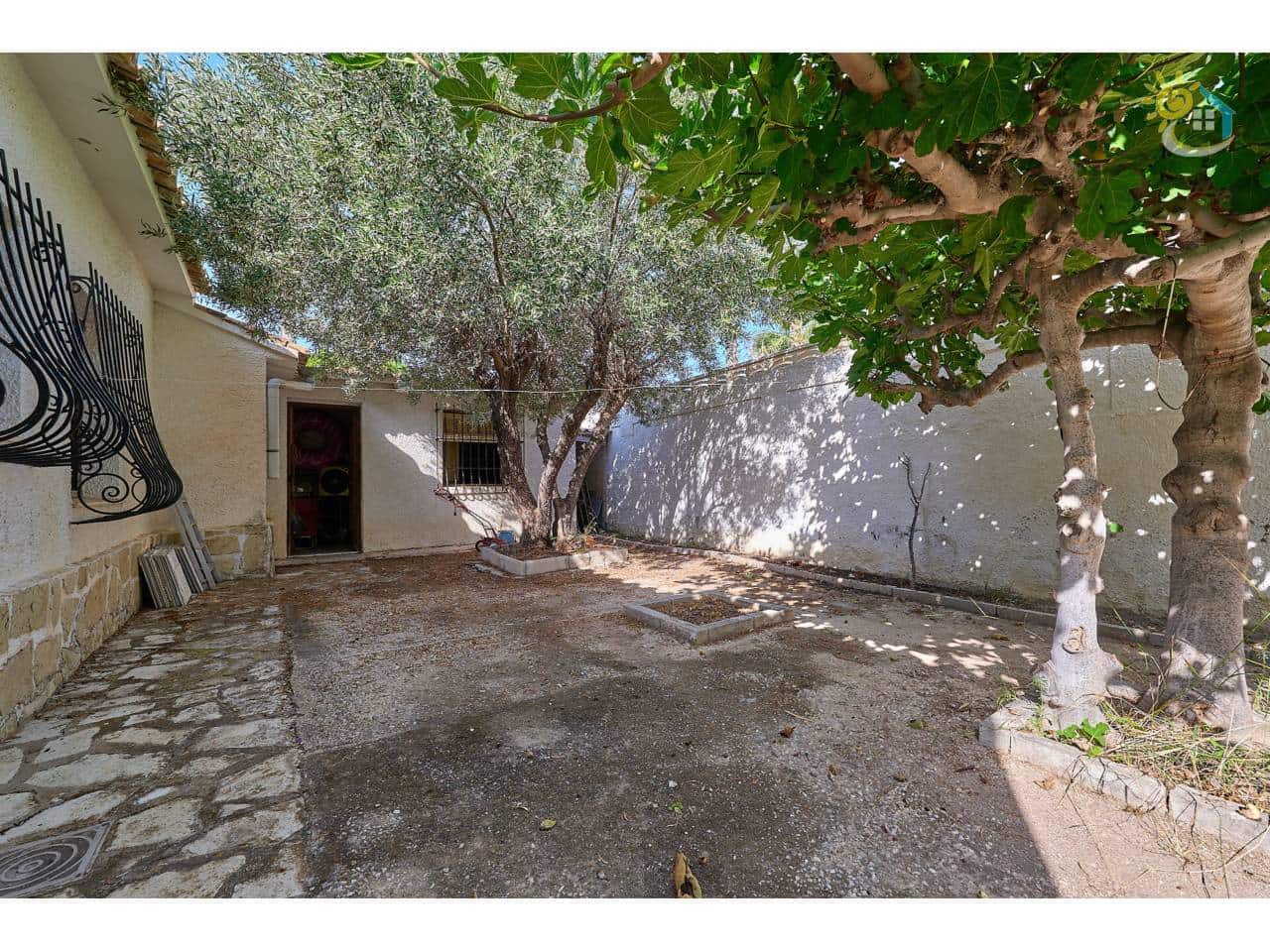 3 Zimmer Reihenhaus zu verkaufen in El Campello mit Garage - 449.950 € (Ref: 10019996)