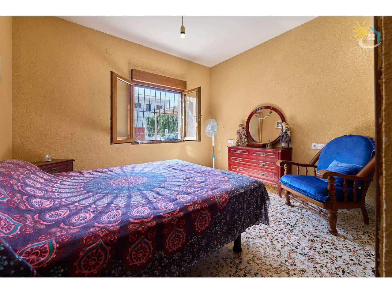 3 Zimmer Reihenhaus zu verkaufen in El Campello mit Garage - 449.950 € (Ref: 10019996)
