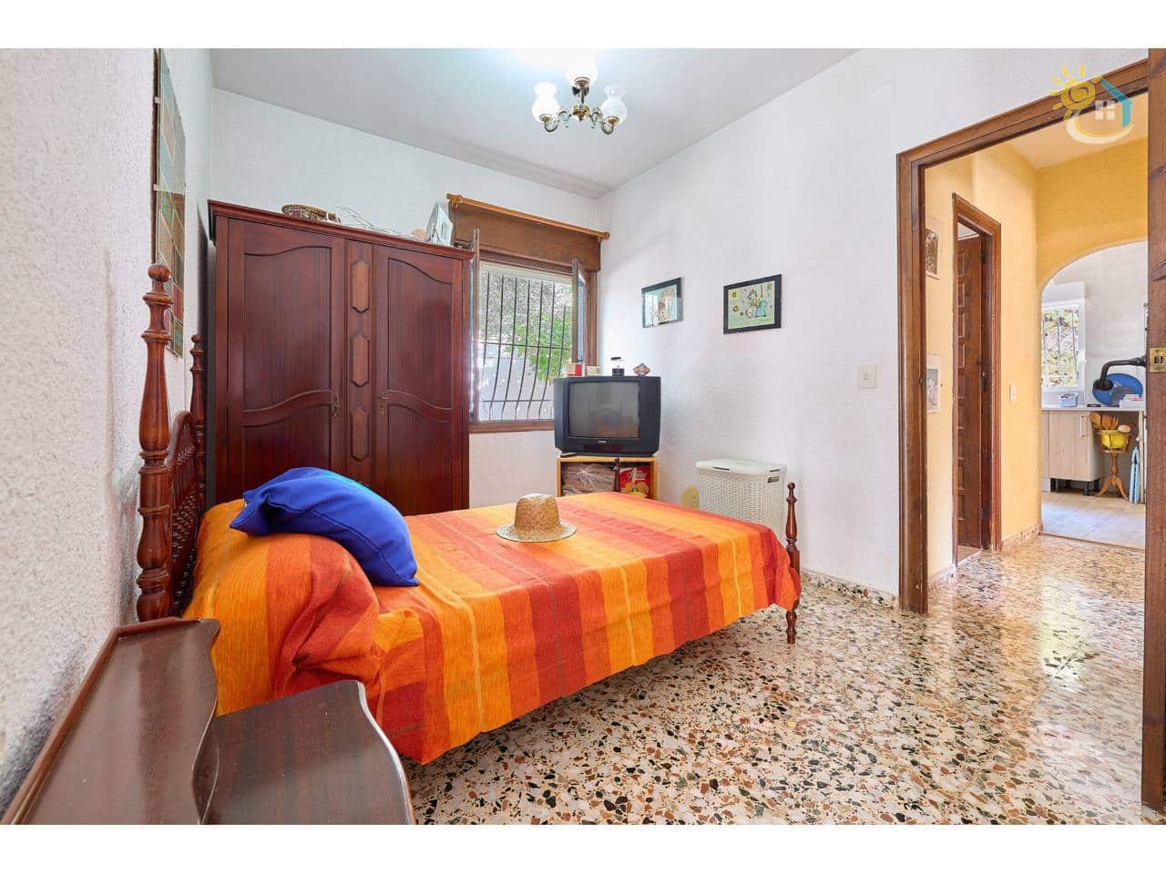 3 Zimmer Reihenhaus zu verkaufen in El Campello mit Garage - 449.950 € (Ref: 10019996)