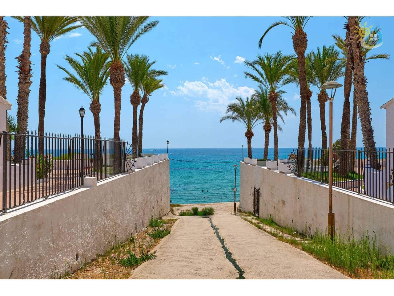 3 Zimmer Reihenhaus zu verkaufen in El Campello mit Garage - 449.950 € (Ref: 10019996)
