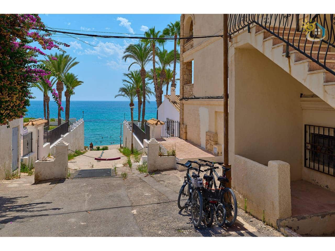 3 Zimmer Reihenhaus zu verkaufen in El Campello mit Garage - 449.950 € (Ref: 10019996)