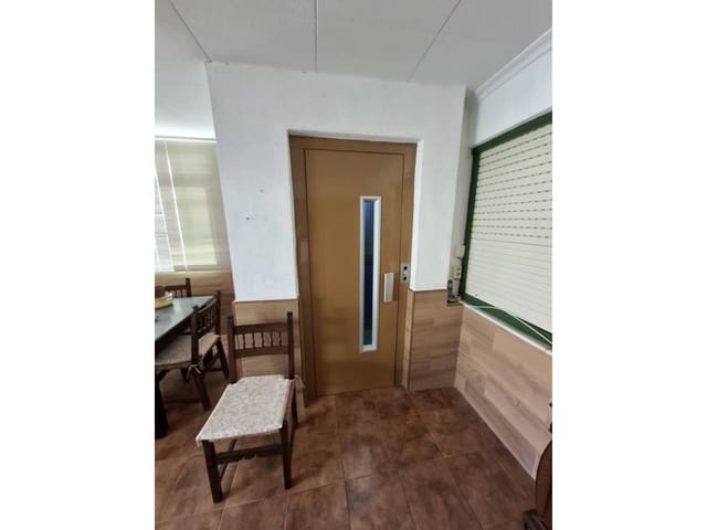 Maison de Ville de 3 chambres à louer à El Campello avec garage - 2 000 € (Ref: 10019997)