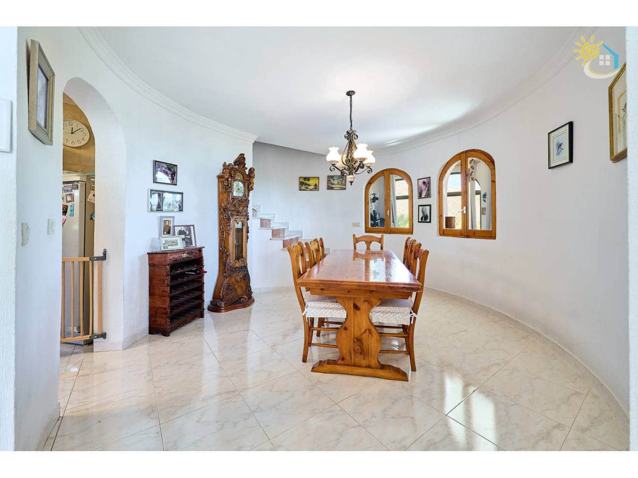 4 slaapkamer Villa te koop in El Campello met zwembad garage - € 650.000 (Ref: 10085341)