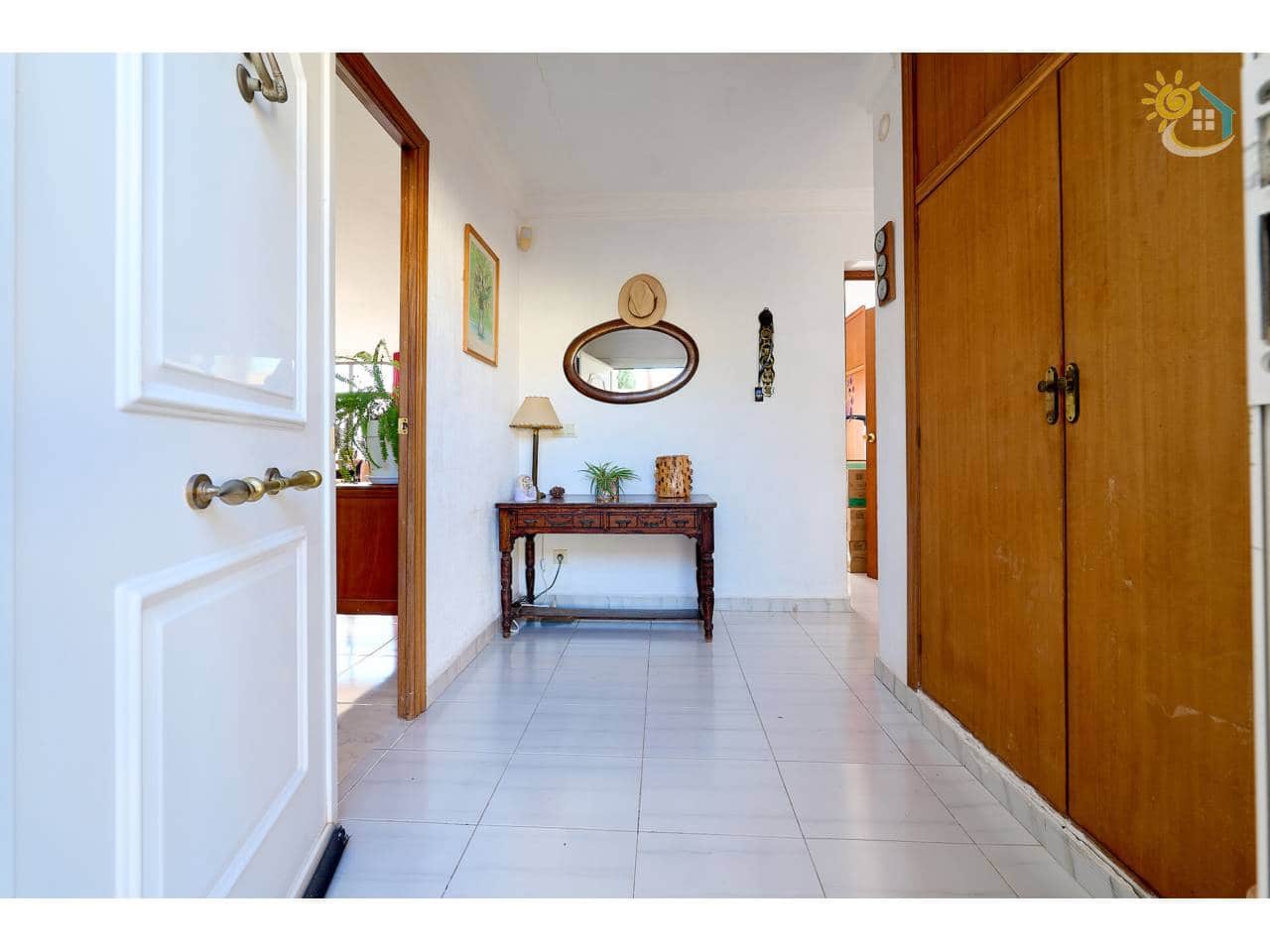 4 slaapkamer Villa te koop in El Campello met zwembad garage - € 650.000 (Ref: 10085341)