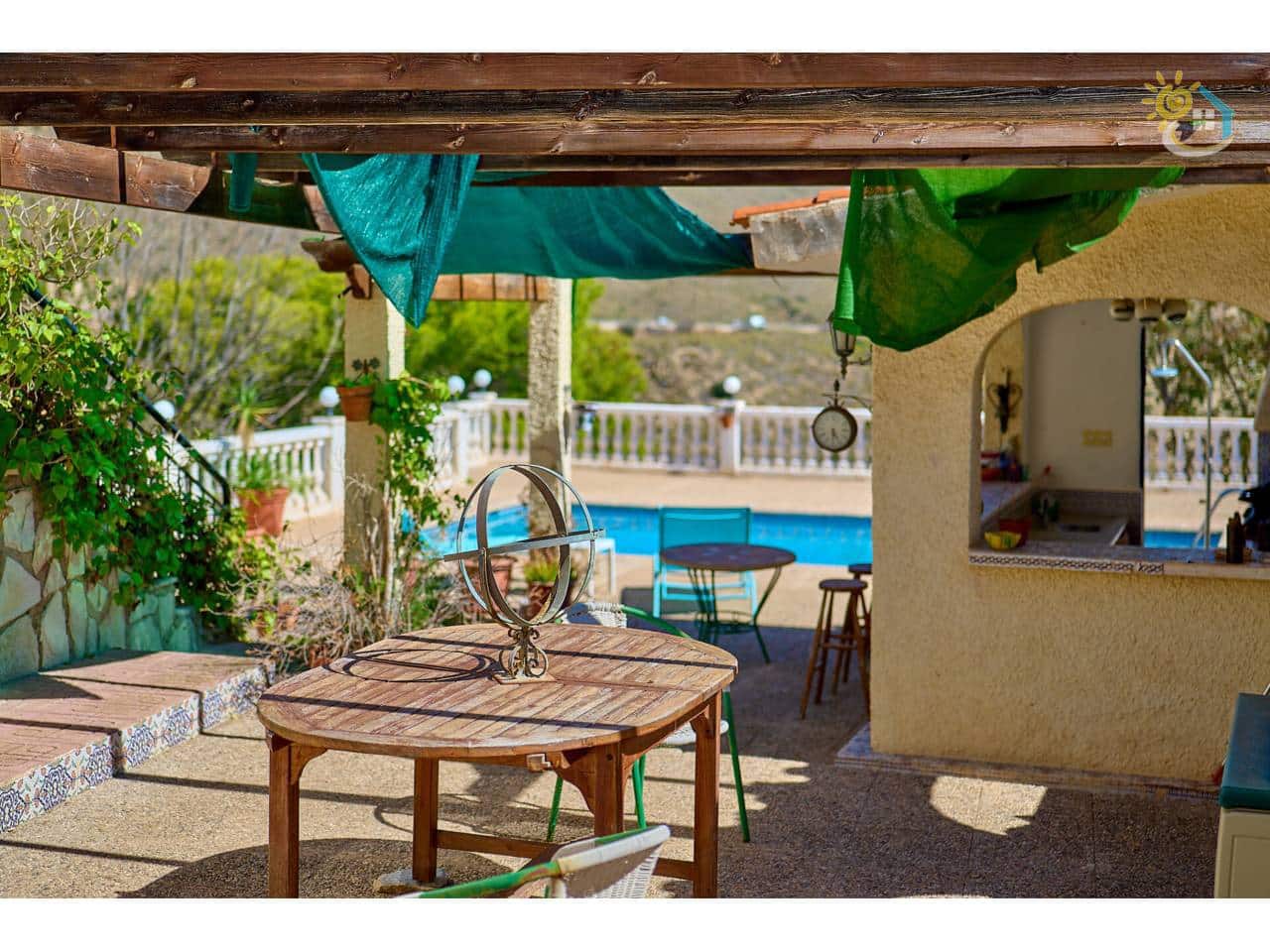 4 slaapkamer Villa te koop in El Campello met zwembad garage - € 650.000 (Ref: 10085341)