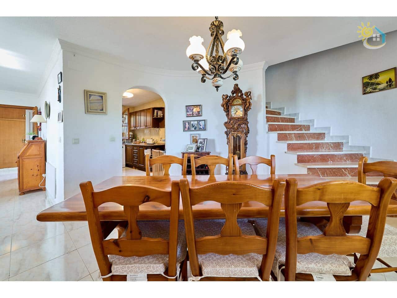 4 slaapkamer Villa te koop in El Campello met zwembad garage - € 650.000 (Ref: 10085341)
