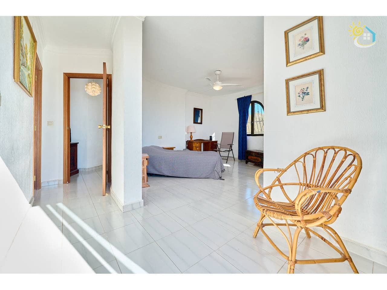 4 slaapkamer Villa te koop in El Campello met zwembad garage - € 650.000 (Ref: 10085341)