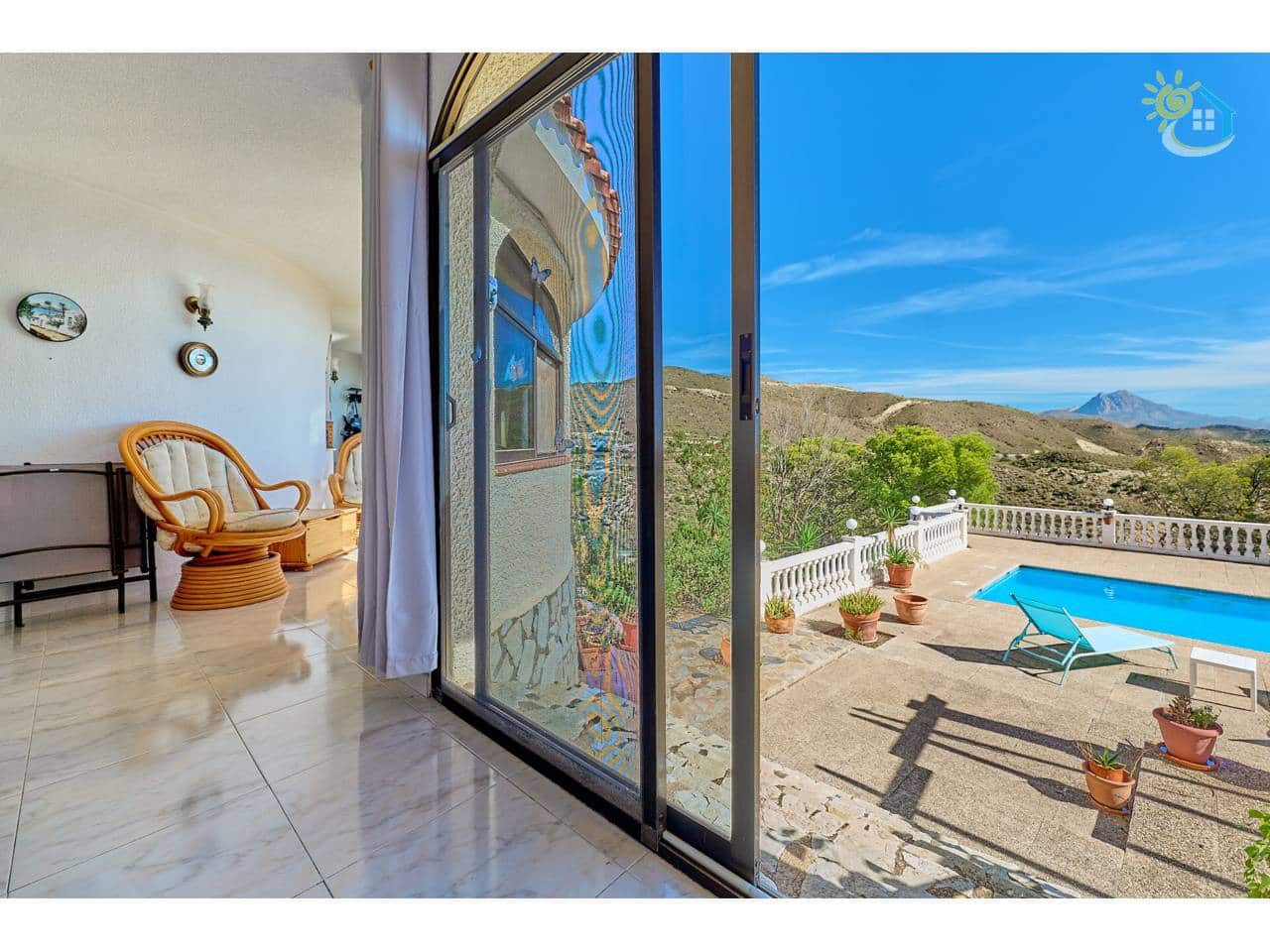 4 slaapkamer Villa te koop in El Campello met zwembad garage - € 650.000 (Ref: 10085341)