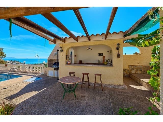 4 slaapkamer Villa te koop in El Campello met zwembad garage - € 650.000 (Ref: 10085341)