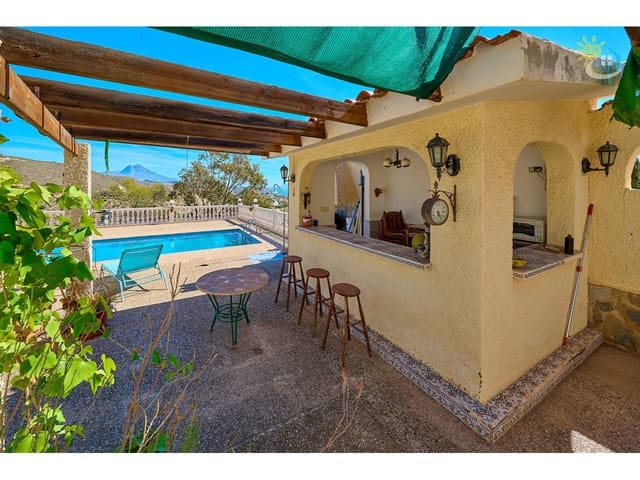 4 slaapkamer Villa te koop in El Campello met zwembad garage - € 650.000 (Ref: 10085341)